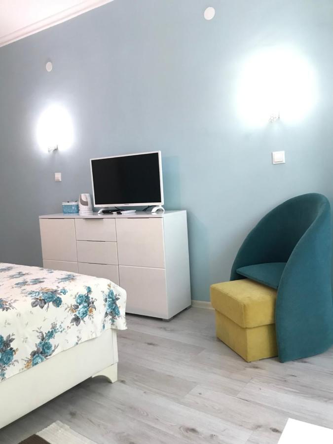 White Rose Guest Rooms Burgas Bagian luar foto