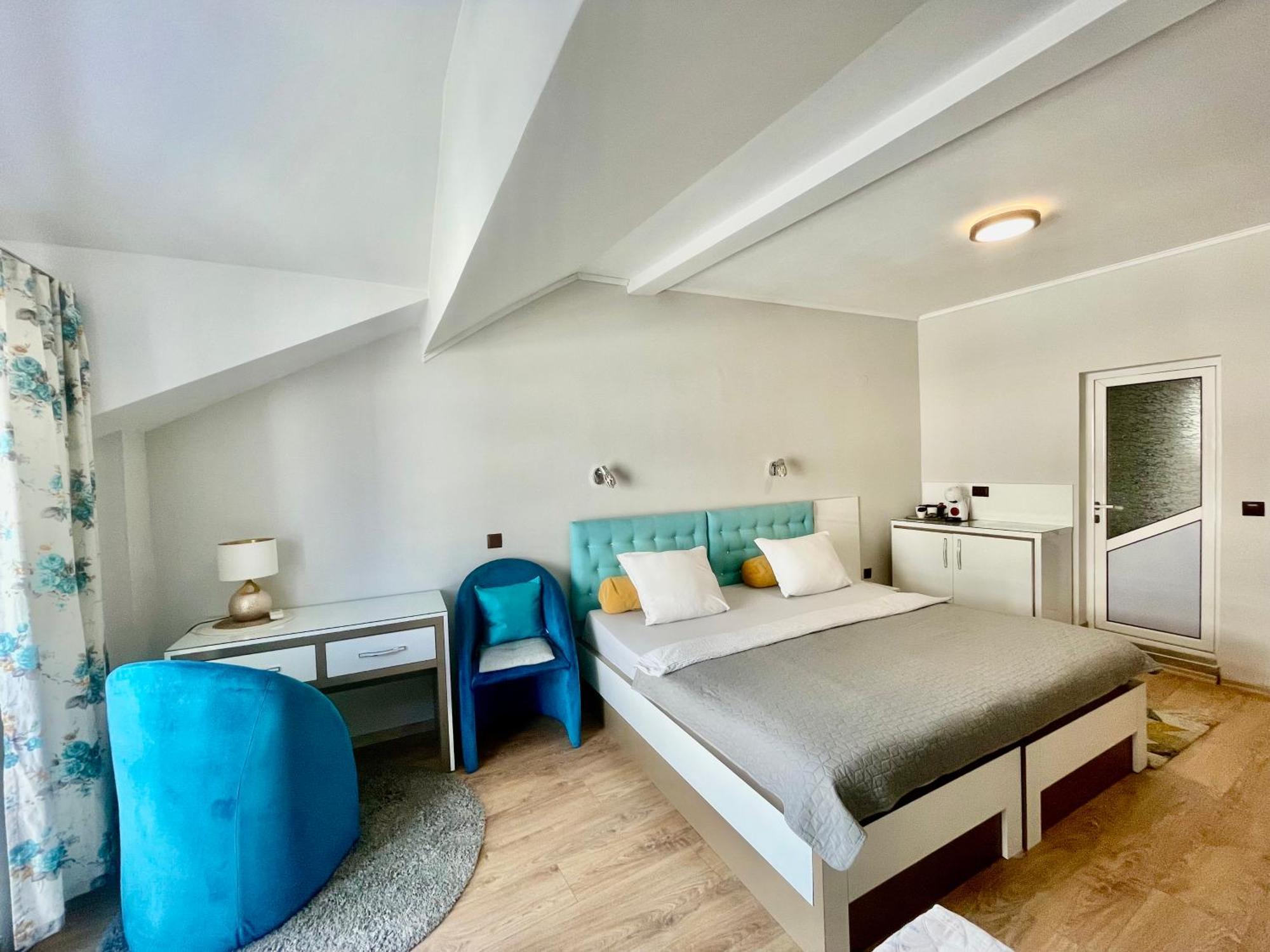 White Rose Guest Rooms Burgas Bagian luar foto