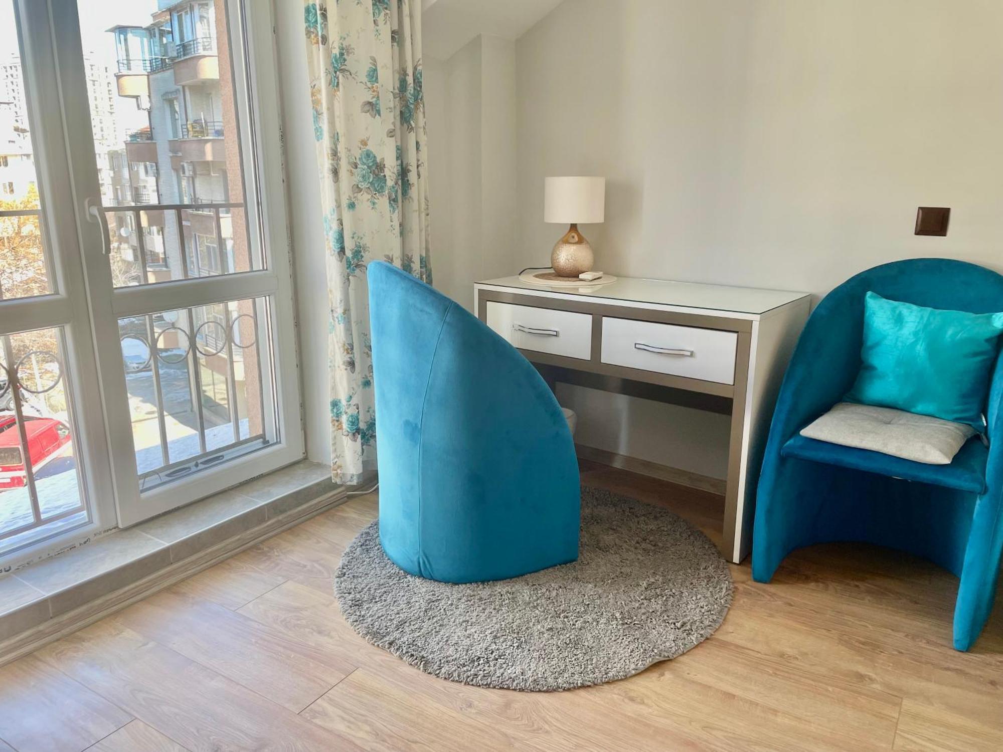 White Rose Guest Rooms Burgas Bagian luar foto