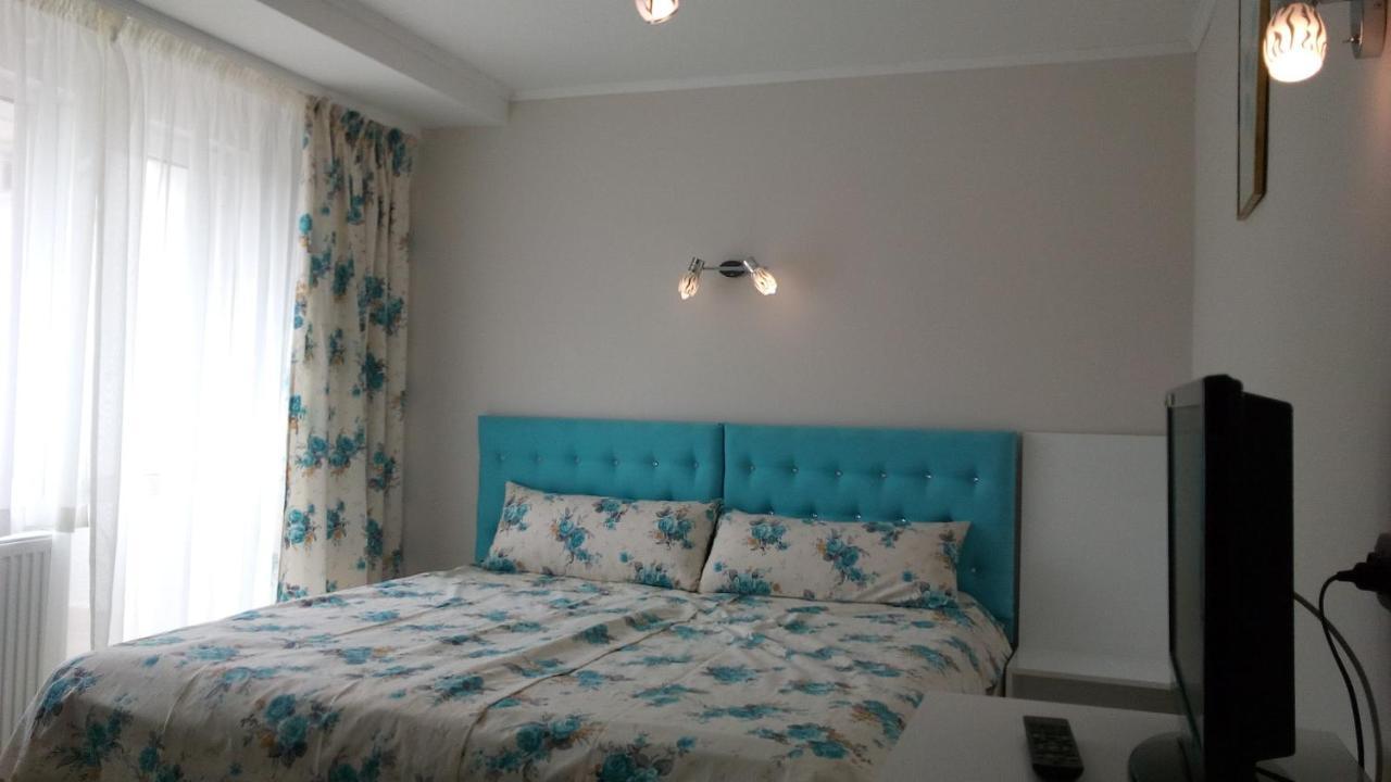 White Rose Guest Rooms Burgas Bagian luar foto